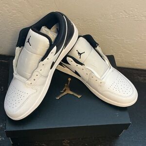 Jordan Men's White and Black Low-Top Sneakers